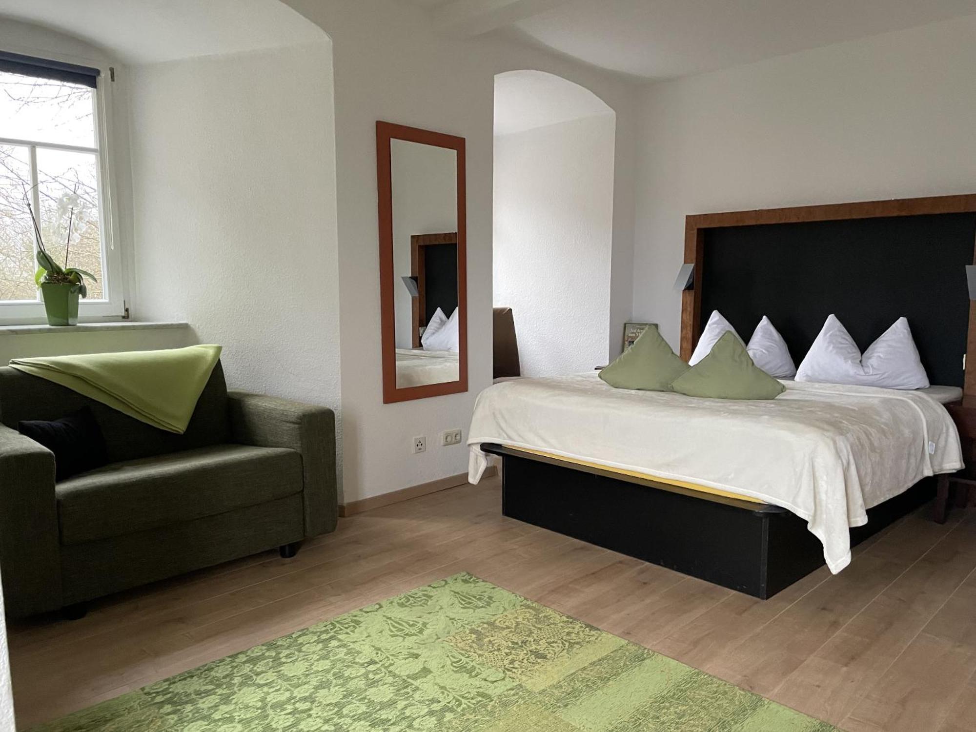 Hotel & Restaurant Schloss Weissenburg Uhlstädt Δωμάτιο φωτογραφία
