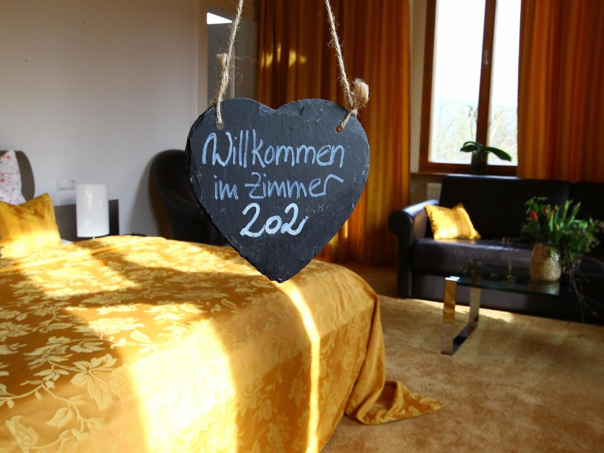 Hotel & Restaurant Schloss Weissenburg Uhlstädt Εξωτερικό φωτογραφία